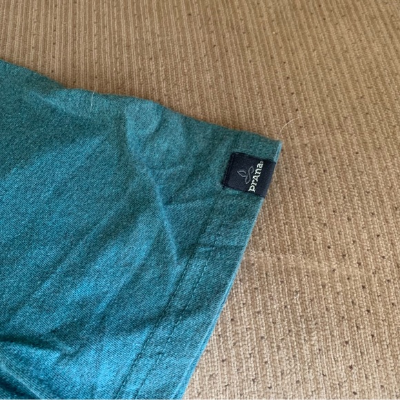 prAna tee, medium - Picture 3 of 6